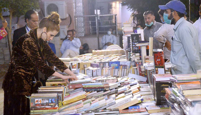 عالمی اردو کانفرنس، متعدد کتابوں کی رونمائی 