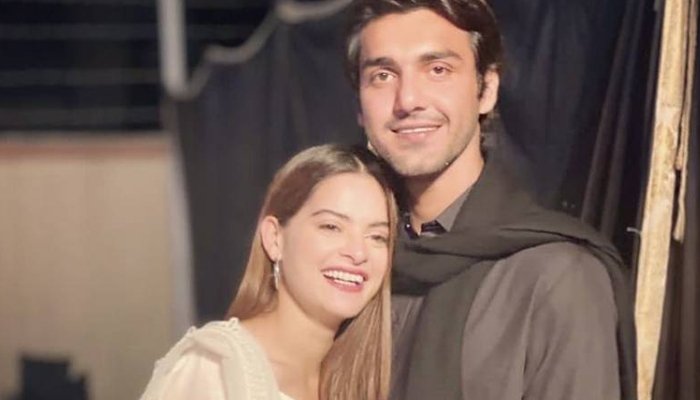 احسن خان نے خود کو منال کیلئے وٹامن اے کہہ دیا 