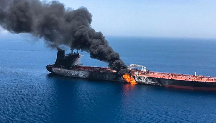 خلیج اومان میں اسرائیلی بحری جہاز کے قریب دھماکا، عملہ محفوظ