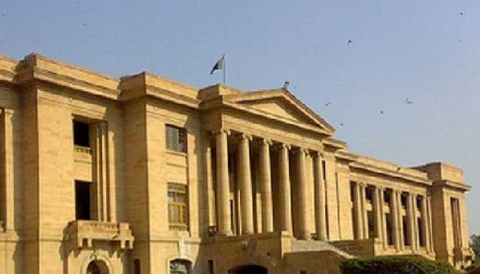 سندھ ہائیکورٹ، وفاقی سیکرٹری خزانہ کو گرفتار کرنے کا حکم 