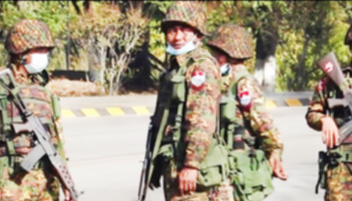 میانمار کے فوجیوں نے احتجاجی لڑکی کی قبر کی بے حرمتی کرڈالی