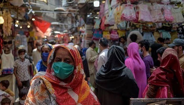 کراچی کے تاجروں نے کاروبار رات آٹھ بجے بند کرنے کا نوٹیفکیشن مسترد کردیا