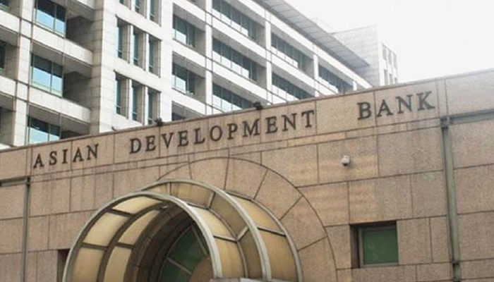 پاکستان ایشیائی بینک کو 40 کروڑ ڈالرز قرض پر 22 لاکھ ڈالرز کمٹمنٹ چارجز دیگا