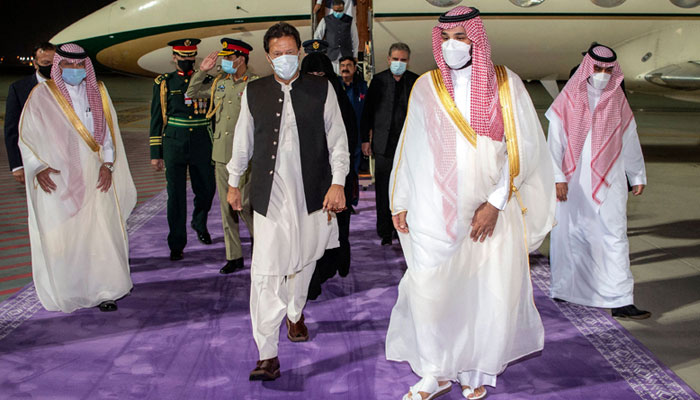 وزیراعظم کا دورہ سعودی عرب پرجوش خیرمقدم، یادگارلمحات