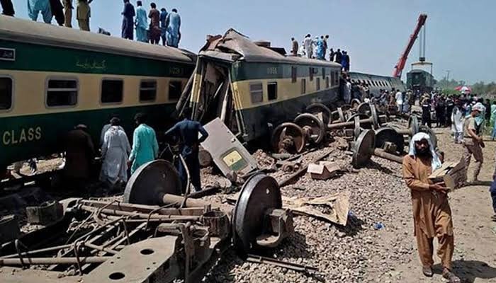 گھوٹکی ٹرین حادثے کی غیر جانب دارانہ تحقیقات کرائی جائے، ناہید مہر 