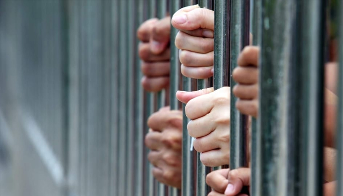 کاریں چوری کر کے آن لائن ٹیکسی چلانے والے سرکاری ادارے کے ملازمین سمیت 5 ملزم گرفتار 