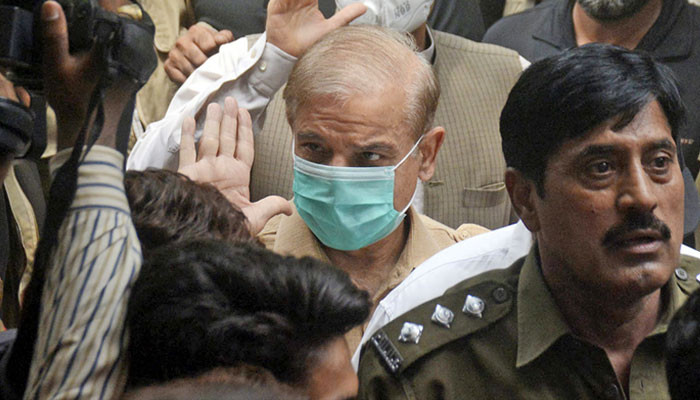 تفتیشی ٹیم نے مجھے ہراساں کیا، مذاق اڑایا، شہباز شریف۔ الزام غلط، کافی کی پیشکش کی، ترجمان ایف آئی اے۔ بدتمیزی نہ کی جائے، عدالتی حکم - Vimarsana News