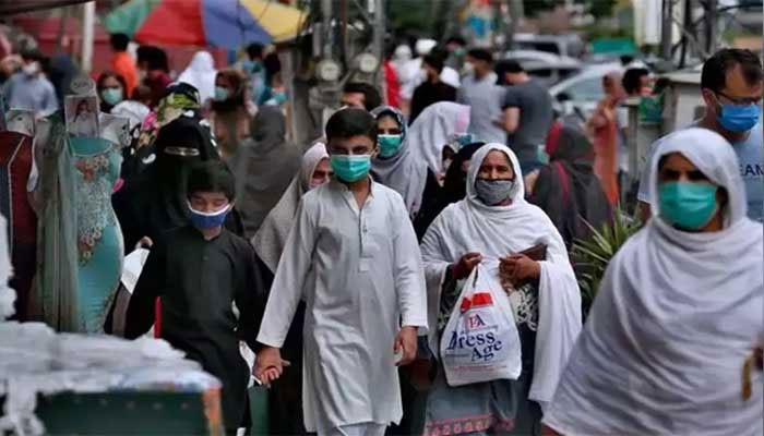 کورونا کی چوتھی لہر کے اثرات نمایاں، ہر جگہ کیسز بڑھنے لگے، عید اور مویشی منڈیوں کیلئے نئے احکامات - Vimarsana News