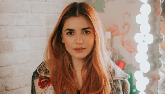 مومنہ مستحسن کا گلوکاری کے بعد ڈراموں میں کام کرنے کا فیصلہ