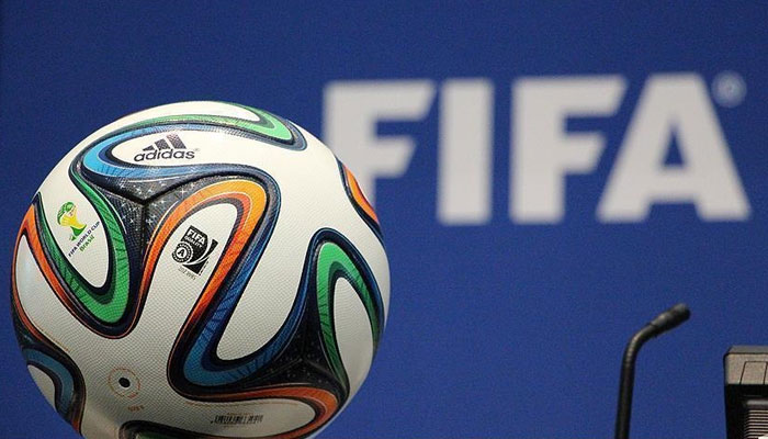 دو سال میں ورلڈ کپ کی تجویز، دنیائے فٹبال تقسیم ہونے کا خدشہ