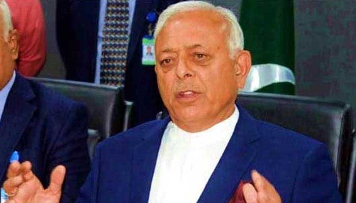 پی آئی اے کو نفع بخش بنانے کیلئے خسارے والے روٹس بند کرنا پڑینگے، غلام سرور