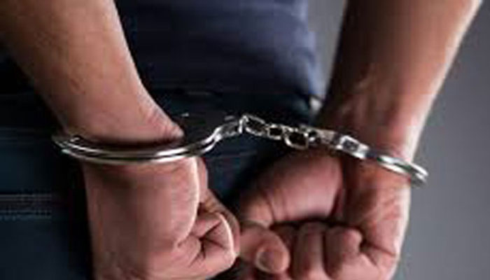 غیر قانونی منی ایکسچینج اور حوالہ ہنڈی  میں ملوث 2 ملزمان گرفتار