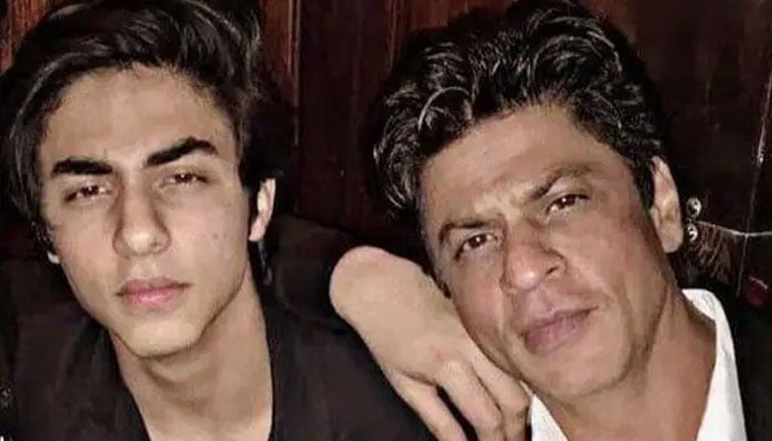شاہ رخ خان کو بیٹے آریان کیلئے قابل اعتماد محافظ کی تلاش