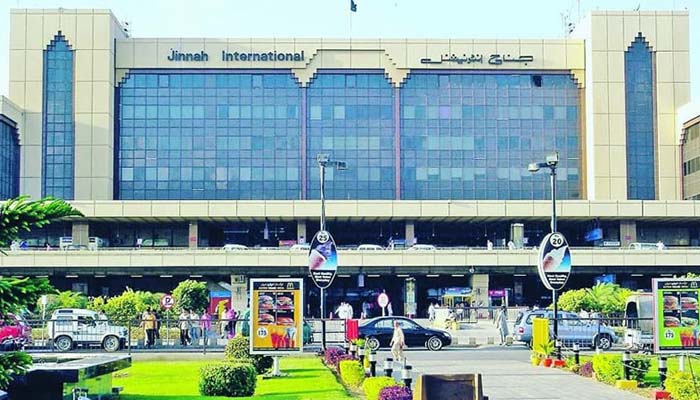پاکستان ایئرپورٹ اتھارٹی اور سول ایوی ایشن اتھارٹی اب الگ الگ ادارے ہونگے، نوٹیفکیشن جاری