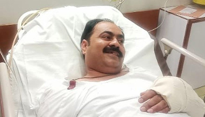 کراچی، وزیراعظم کے معاون خصوصی کا ترجمان فائرنگ سے زخمی