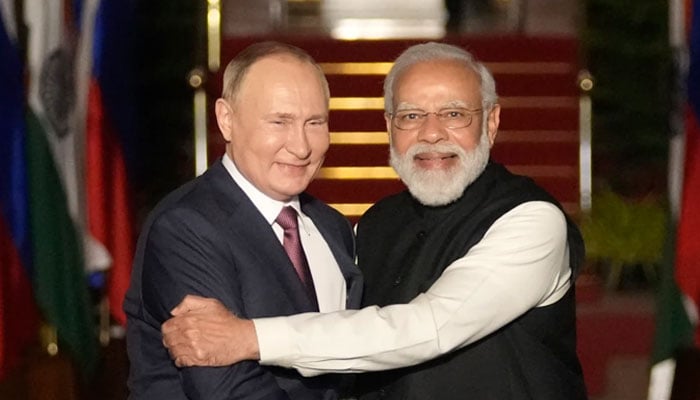 پیوٹن،مودی ملاقات، روس اور انڈیا میں 4 جنگی معاہدے، ایس 400  میزائل نظام کی فراہمی شروع ہوچکی، نئی دہلی