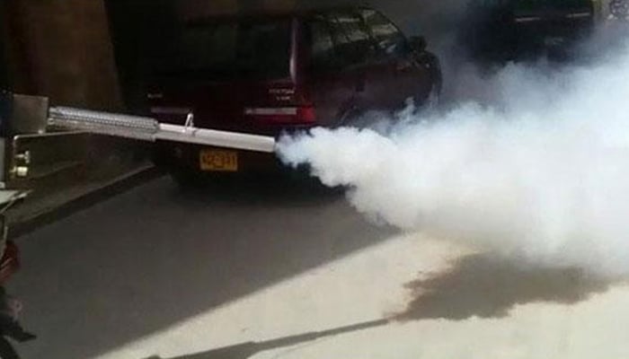 مختلف علاقوں میں مچھر مار اسپرے مہم، شہریوں نے رسمی قرار دیدیا