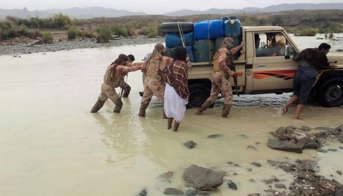 کوئٹہ سمیت بلوچستان کے وسیع علاقے میں بارش، گوادر اور پسنی میں شدید تباہی، سمندر میں متعدد کشتیاں ڈوب گئیں