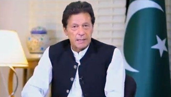 مری کے حوالے سے عمران خان کی ٹوئٹ، اپوزیشن لیڈر سمیت دیگر صارفین بھڑک اٹھے، ڈیلیٹ کرنے کا مطالبہ