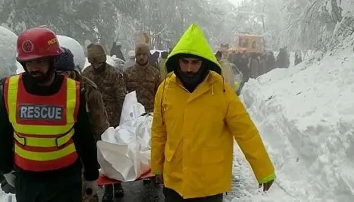 سانحہ مری، جاں بحق افراد آبائی علاقوں میں سپرد خاک، جنازے اٹھنے پر کہرام