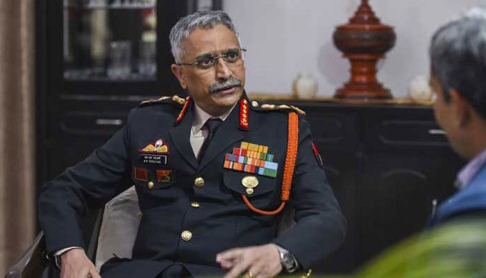 سرحد پار سے لانچنگ پیڈز کی تیاری کی جارہی ہے، بھارتی آرمی چیف کا دعویٰ