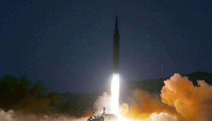 شمالی کوریا کے میزائل تجربے نظر انداز نہیں کئے جاسکتے، جاپانی وزیر دفاع