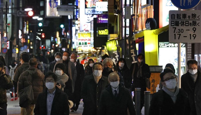 جاپان، کورونا کیسز میں اضافہ، 13 صوبوں میں نیم ہنگامی حالت نافذ