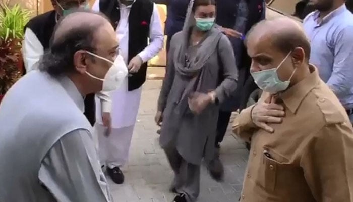 زرداری لاہور پہنچ گئے، شہباز شریف سے تحریک عدم اعتماد پر صلاح مشورہ کرینگے