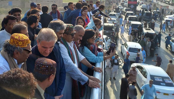 زرداری مافیا سے نجات کیلئے عوام باہر نکلیں، وفاقی وزراء