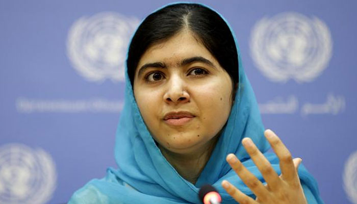 کسی نے سر ڈھانپنے یا اسکارف اتارنے پر مجبور کیا تو احتجاج کرونگی، ملالہ