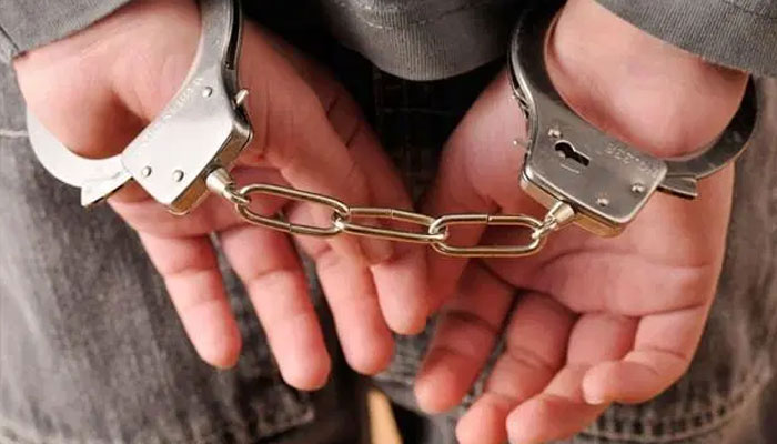 پولیس مقابلے میں ایک ملزم زخمی حالت میں گرفتار، ساتھی فرار