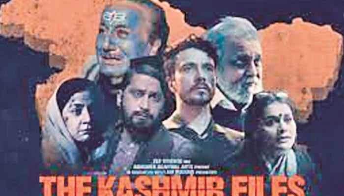 فلم دی کشمیر فائلز، ششی تھرور اور وویک اگنی ہوتری کے درمیان لفظی جنگ
