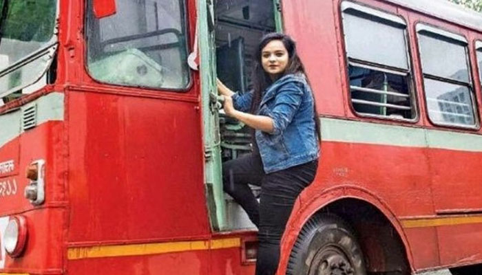 بھارت، پبلک ٹرانسپورٹ میں پہلی بار خاتون ڈرائیور مقرر