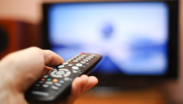 امراض قلب کے خطرات کم کرنے کیلئے ٹی وی دیکھنے کا دورانیہ مختصر کرنے کی تجویز