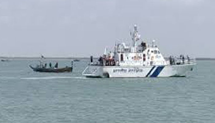 پاک بحریہ کا آپریشن، مشکوک کشتی سے 4500 کلوگرام منشیات برآمد کرکے ضبط کرلی