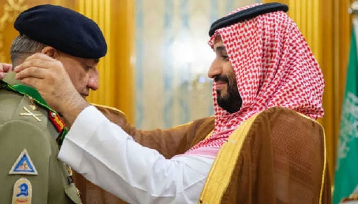 جنرل باجوہ کیلئے سعودی عرب کا اعلیٰ ترین اعزاز، سعودی ولی عہد سے ملاقات، دفاعی و انسداد دہشتگردی سمیت متعدد شعبوں میں تعاون بڑھانے پر اتفاق
