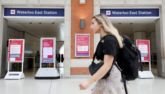 برطانیہ میں ٹرین ہڑتالوں کا سلسلہ جاری، مسافروں کو مزید مشکلات کا سامنا