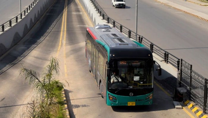 BRT تکمیل میں تاخیر، کنسلٹنسی چارجز پر خزانے کو ڈیڑھ ارب سے زائد کا نقصان