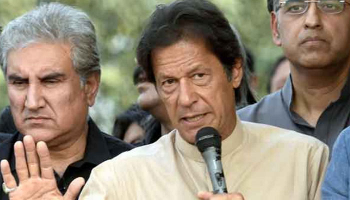 PTI عوام کے سامنے سخت، حکومت سے سیاسی مذاکرات کی خواہشمند