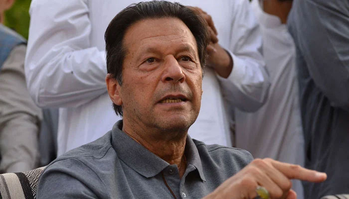 عمران خان نے پارٹی کے تنظیمی امور میں بھی یوٹرن لے لیا