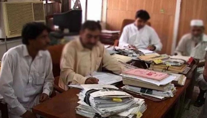 حکومت بلوچستان نے سرکاری ملازمت کے لئے عمر کی حد 43 سال مقرر کردی