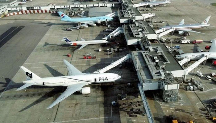 ہیتھرو ایئرپورٹ پر PIA کی 7 لینڈنگ سلاٹس 2 غیر ملکی ایئر لائنز کے حوالے