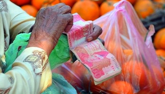 PDMحکومت مہنگائی کی ذمہ دار، 51 فیصد پاکستانیوں کی رائے