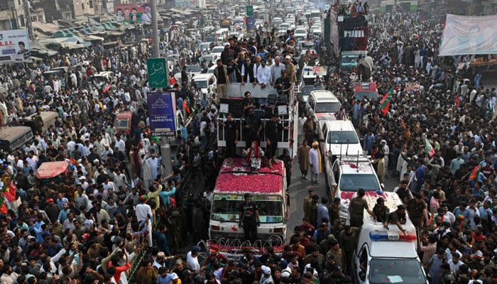 PTI لانگ مارچ پر خودکش حملے کا خطرہ ہے، وزارت داخلہ