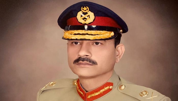 جنرل عاصم منیر نے مرکزی مدرسہ دارالتجوید حفظ القرآن ڈی اے وی کالج روڈ راولپنڈی سے حفظ قرآن کیا