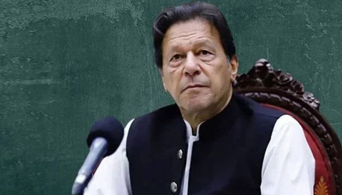 ایسا کہاں ہوتا ہے مفرور باہر سے بیٹھ کر آرمی چیف لگا دے، عمران خان