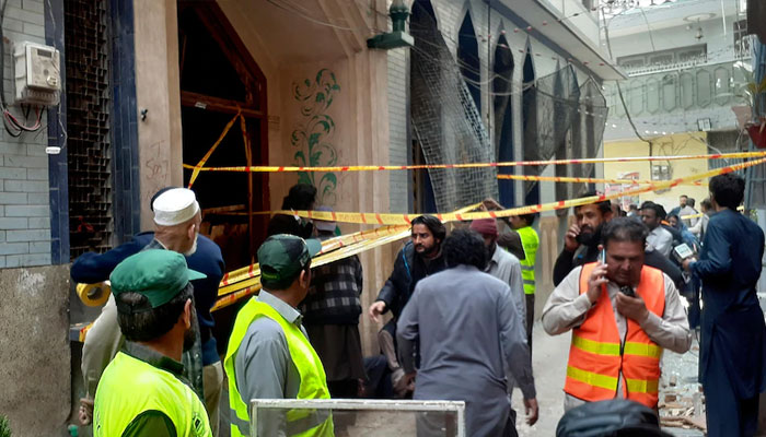 پشاور سانحے میں ہلاکتیں 100، 27 زخمیوں کی حالت نازک