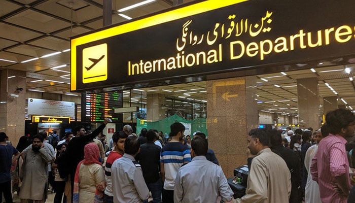 ایف آئی اے امیگریشن نے کراچی ایئرپورٹ پر افغان مسافر کو آف لوڈ کر دیا