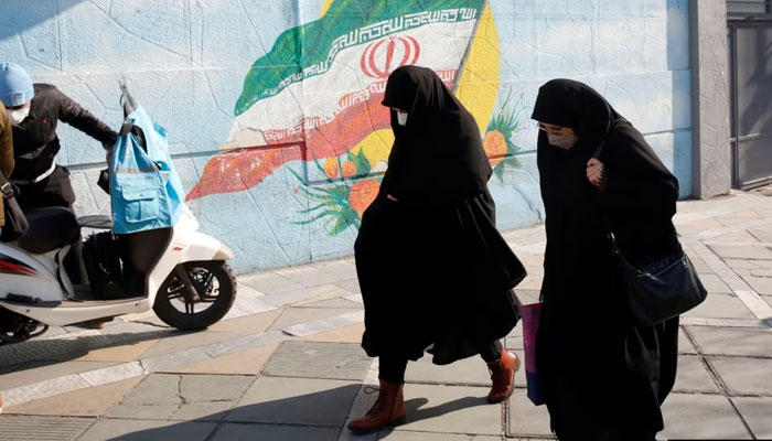 ایران، حجاب نہ کرنے والی خواتین پر نئی سزاؤں کا اعلان