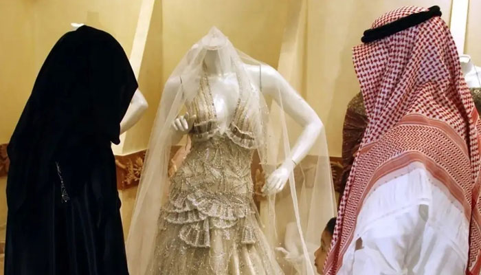 غیر ملکیوں کو سعودیوں سے شادی کے لئے مقرر ہ قواعد پر عمل کرنا ہوگا